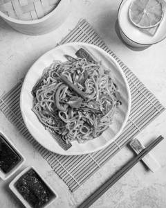 Jain Wok-tossed Rice Noodles, Vegetables