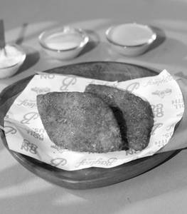Canteen Chicken Cutlets (2pcs)