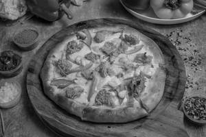 Golden Crunch Pizza