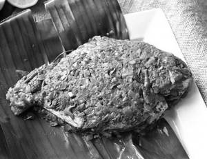 Avoli Pollichathu (pomfret)