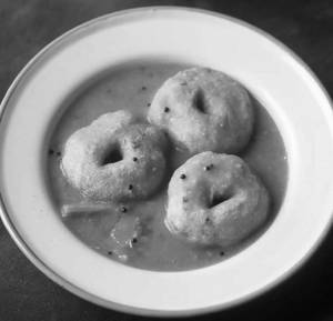 Sambar Vada [2 Pieces] 