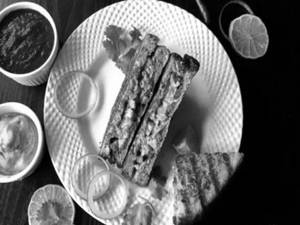 Tandoori Paneer Sandwich