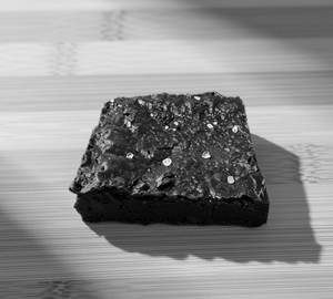 Dark Chocolate Sea Salt Brownie ( 1)