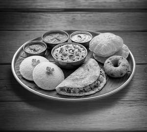Mini Tiffin