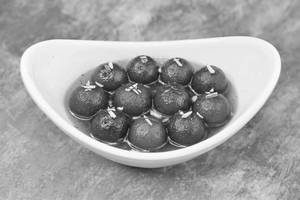 Gulab Jamun (10 Pieces)