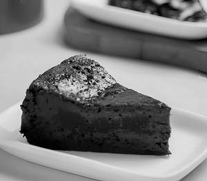 Chocolate Flourless Pastry