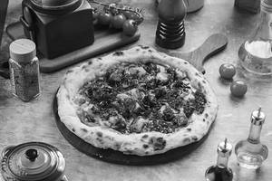 Jerk Chicken Heat Pizza