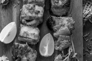 Paneer Achari Tikka [8 Pieces]