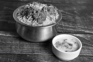 Chicken Hyderabadi Biryani [2 Pieces]
