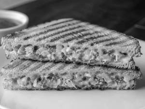 Veg grilled sandwich
