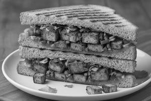 Tandoori Paneer Grilled Sandwich