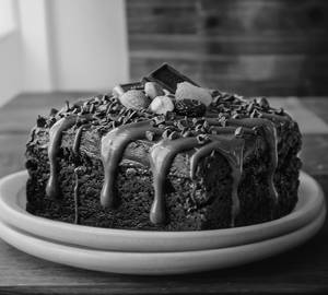Milky fudgy choco bowl brownie