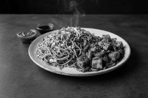 Veg Chowmein with paneer chilli