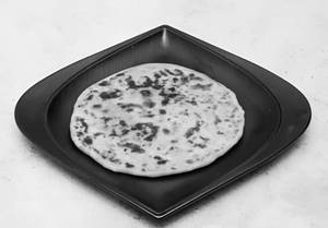 Sattu Paratha With Pickle