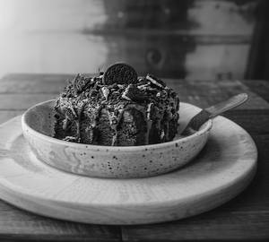 Oreo cored brownie bowl brownie