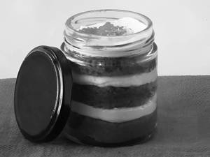 Red Velvet Jar Cake