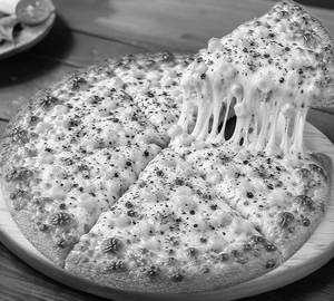 Cheese corn pizza