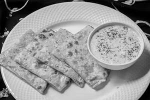 2 Gobi Paratha
