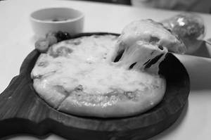 Classic Margherita Pizza
