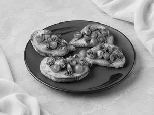 Tomato Basil Bruschetta