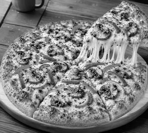 Mushroom magic pizza