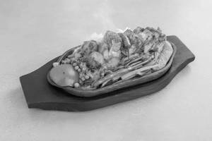 Paneer Shashlik Sizzler