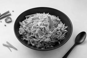 Egg Chicken Hakka Noodles