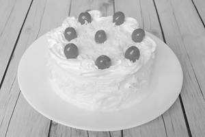 White Forest Cake [500 grams]
