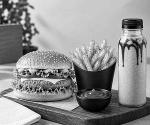 Crunchy Veg Burger Combo