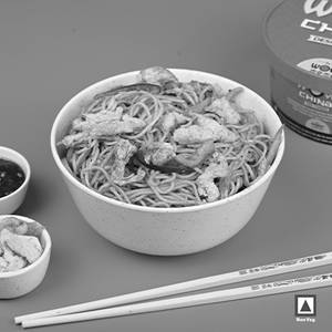 Egg Noodles In Schezwan Sauce Regular - (750 ml)