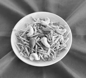 Badam Lachha (200 Gm )