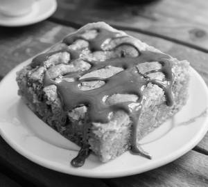 Wheat Blondie with milk chocolate topping 2pc