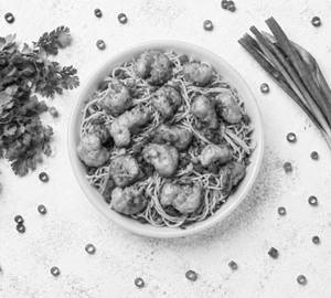 Hotspot Special Non Veg Mix Schezwan Rice/Noodles