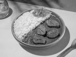 Steam Rice with Palak Soya Chaap