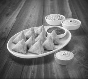 Cheese Corn Samosa 5 Pics