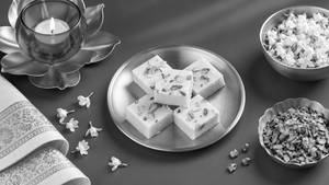 Mawa Pista Burfi