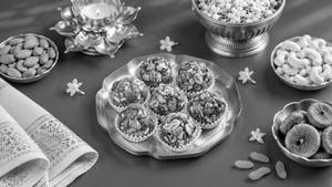 Sugar Free Dry Fruit Ladoo