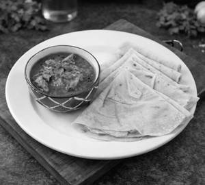 Chicken Boti Kebab Gravy With 5 Rumali Roti Combo