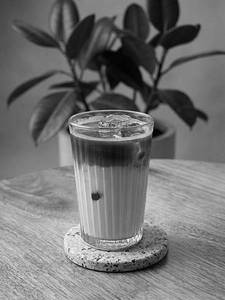 Oatmilk Latte (iced)