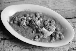 Matar paneer                           
