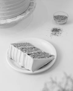 MATCHA CAKE SLICE