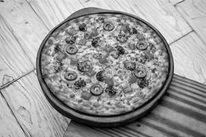 Veg Cheese Pizza