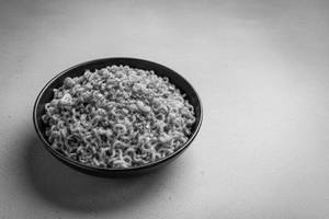 Chilli garlic maggi