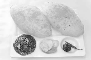 Chole Bhature [2 Bhature]