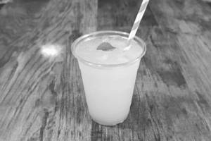 Lichi mojito