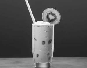 Kiwi milkshake