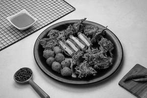 Pakode Combo Tiffin 32