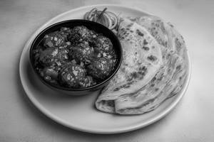 Paratha With veg Manchurian