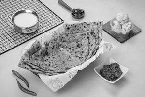 Gobi Paratha (2 Pcs)