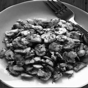Butter garlic mushroom dry